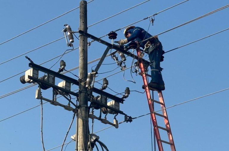 Este es el horario de cortes de luz del 25 al 28 de noviembre en Ecuador que serán de hasta 7 horas