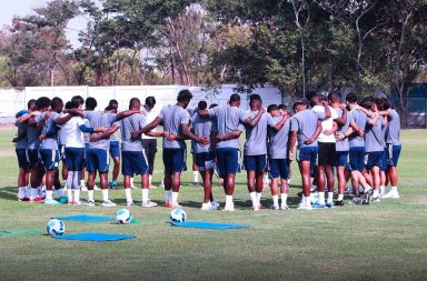 Jugadores de Emelec no entrenaron otra vez por falta de pago