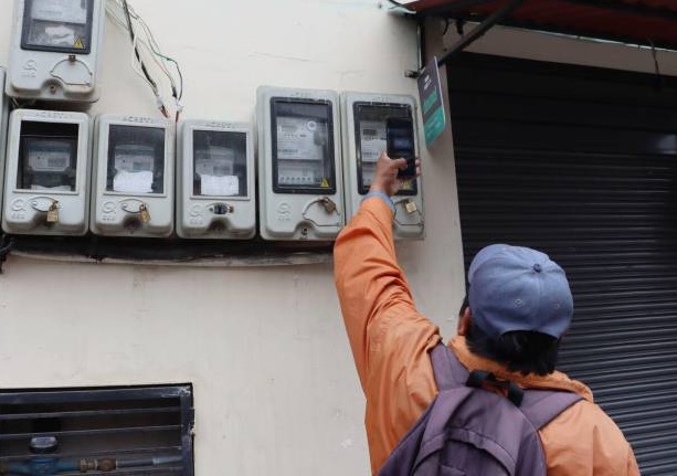 Las constantes quejas y reclamos sobre el aumento del valor de las planillas de luz, hizo reaccionar a Fabián Calero, viceministro de Energía.