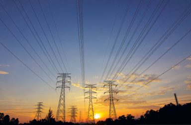 Ecuador recibirá energía eléctrica de Colombia