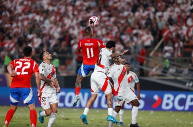 Perú y Chile cerraron la fecha once Eliminatorias Sudamericanas con empate