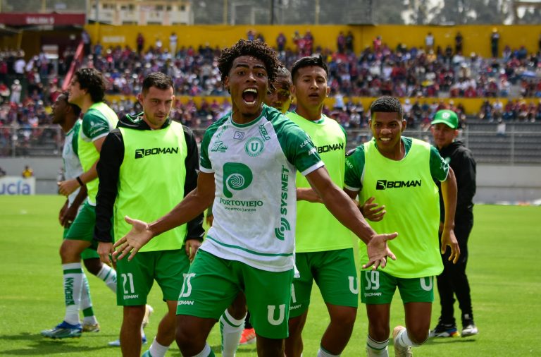 Liga de Portoviejo venció a Deportivo Quito los cuartos de final del torneo de Ascenso