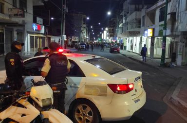 Criminales asesinaron a un hombre al lado de una cevichería, en Manta