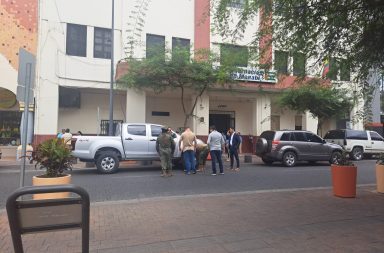 enfrentamiento ataque armado atentado Gobernación Manabí asalto