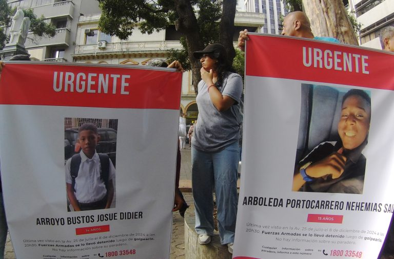 Cuatro menores de Las Malvinas: ¿Quién es el hombre que habló con uno de los padres?