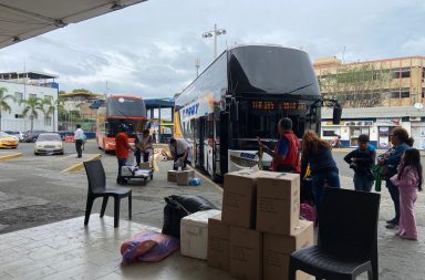 Feriado de fin de año genera alta actividad en terminal terrestre de Portoviejo