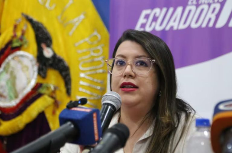 "Pudiendo humillar públicamente al Régimen, decido no hacerlo", Andrea Arrobo, exministra de Energía