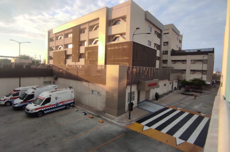 Un ataque armado registrado en el barrio Las Cumbres, de Manta, dejó una víctima colateral. Se trata de una niña de once años.