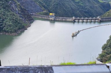 El embalse mazar, el más grande e importante del país se encuentra a seis metros de llevar a su nivel máximo de agua.