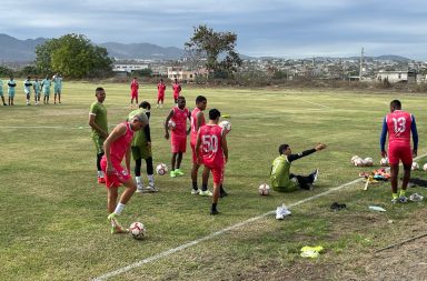 En el complejo deportivo de San Juan, el Manta FC inició los trabajos de su pretemporada para el año 2025.