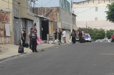 Hombre herido de varios disparos en Manta