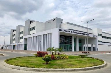 Hospital de Especialidades Portoviejo tendrá nuevos equipos en febrero