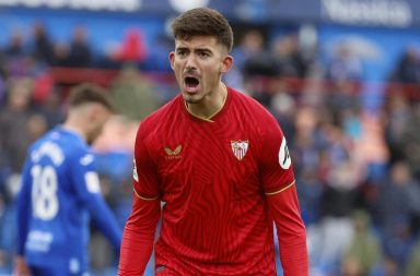 Kike Salas, jugador del Sevilla FC, detenido por forzar tarjetas amarillas para apuestas ilegales