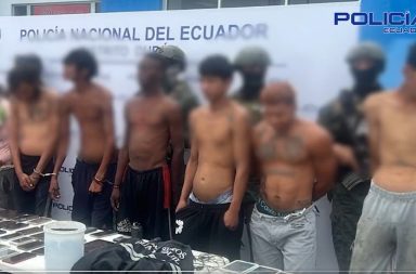 Más de mil policías y 400 militares ejecutanron operativo en el cerro Las Cabras, de Durán