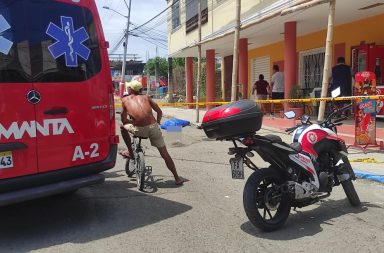 Un pintor murió tras sufrir descarga eléctrica y caer de un andamio en Manta, Manabí