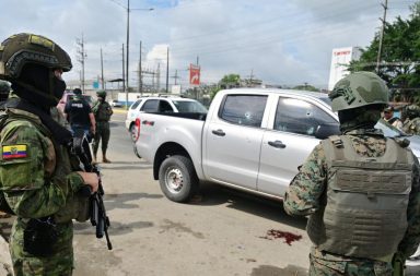 Trasladan el cuerpo del teniente coronel Porfirio Cedeño a Manabí