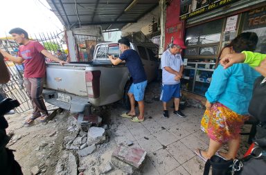 Crónica. Accidente de tránsito deja tres heridos, tres vehículos destruidos y un detenido