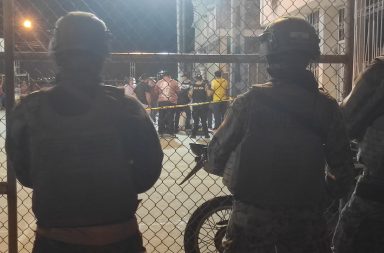 En el momento del ataque en la cancha de usos múltiples habían mujeres y hasta niños disfrutando de una tarde deportiva.