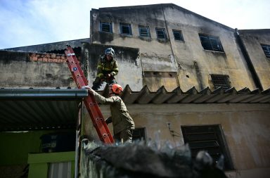 incendio en fabrica de trajes de carnaval/Brasil