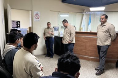 Internacional. Guatemala recibe dos vuelos con migrantes deportados de Estados Unidos y México