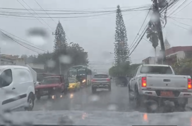 Invierno fuerte lluvia martes 11 febrero Portoviejo