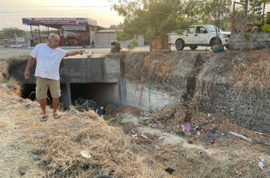 Quebrada que pasa por el barrio Mazato de Manta