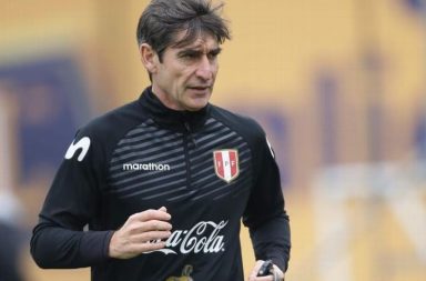 Óscar Ibáñez, exarquero de la Selección Peruana, fue nombrado por la FPF como reemplazante de Jorge Fossati en la Blanquirroja.