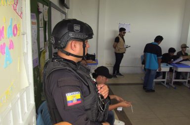 POLICÍA ELECCIONES ECUADOR MANABÍ