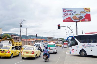 tráfico-vehicular-mediodía-jueves-6-febrero-2025