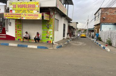 Calle principal del barrio Urbirrios 1