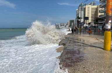 El Inocar advierte de oleaje en 41 playas de la región Litoral.