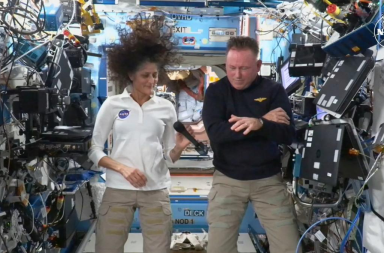 NASA astronautas varados en la estación