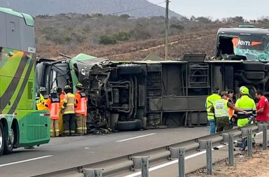 Brutal choque de cuatro buses deja 6 muertos y 70 heridos en Chile