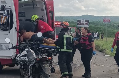 Crónica. Un muerto y dos heridos en atentado que culminó en accidente, en Manta