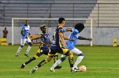 Delfín SC y el Manta FC jugarán el primer clásico mantense de la temporada 2025. El encuentro será en el estadio Jocay desde las 19h00.