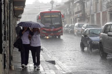 Ecuador. Lluvias intensas, tormentas y vientos fuertes azotarán a varias provincias y regiones del país, según el Inamhi. También hay riesgo de inundaciones y desbordamientos de ríos.