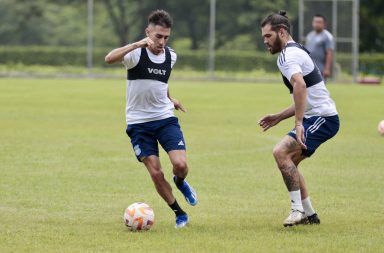 Emelec recupera a Castelli y Bagüí para medir a Vinotinto en la cuarta fecha del campeonato ecuatoriano