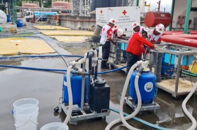 Tres plantas potabilizadoras portátiles refuerzan el suministro de agua en Esmeraldas