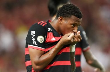 Gonzalo Plata cerca del Campeonato Carioca tras victoria de Flamengo sobre Fluminense