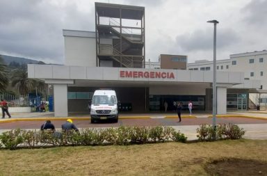 Irrupción armada en Hospital Docente Ambato deja tres heridos este 9 de marzo