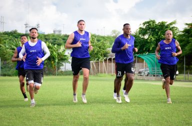 Liga de Portoviejo comienza trabajos con 26 jugadores bajo el mando de Raúl Duarte