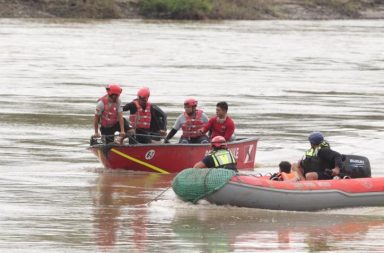 Recuperan tres cuerpos este viernes 21 de marzo tras el colapso del puente de Daule