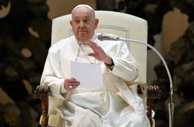 Roma. Vaticano confirma que el Papa Francisco descansó bien en su vigésimo día hospitalizado