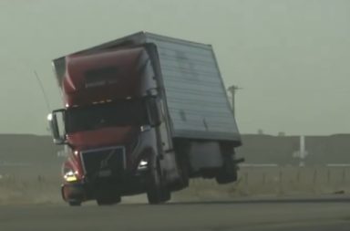 Tráiler se vuelca en Texas, EE.UU.