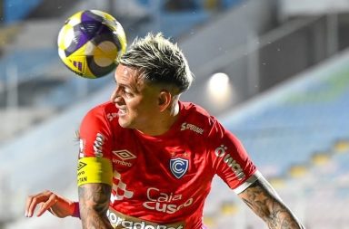 Futbolistas ecuatorianos protagonizan goles, suplencia y lesiones en diversas ligas internacionales